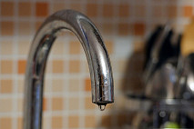Названы новые адреса отключений воды в Саратове